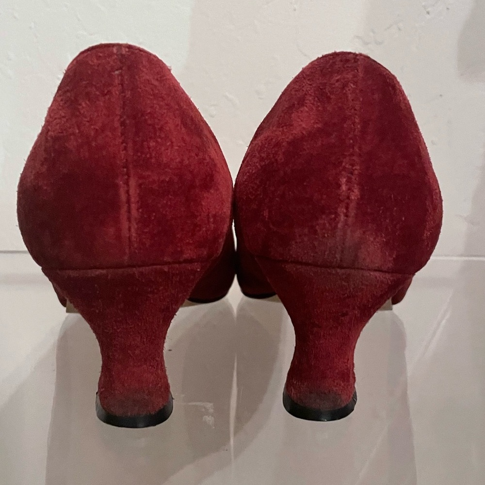 Vintage 1990’s Beautiful Wine Burgundy Suede Heels Women’s, Size 8 EUC! - Picture 5 of 11